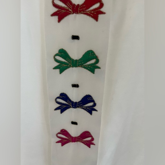Vintage Joan Walters White Long Sleeve Blouse with Embroidered Bows Women’s M - Picture 3 of 4